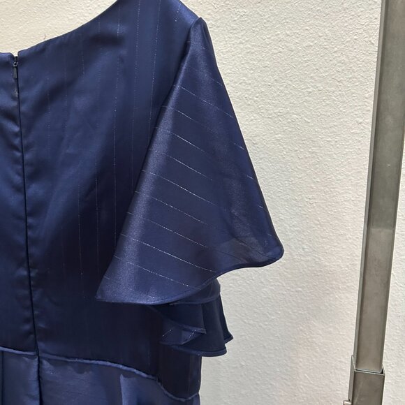 Mac Duggal Size 16W Faux Wrap Butterfly Sleeve Flowy Midi Dress Midnight Blue - Picture 4 of 6